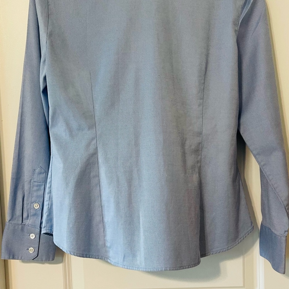 Button down blouse - Picture 2 of 4